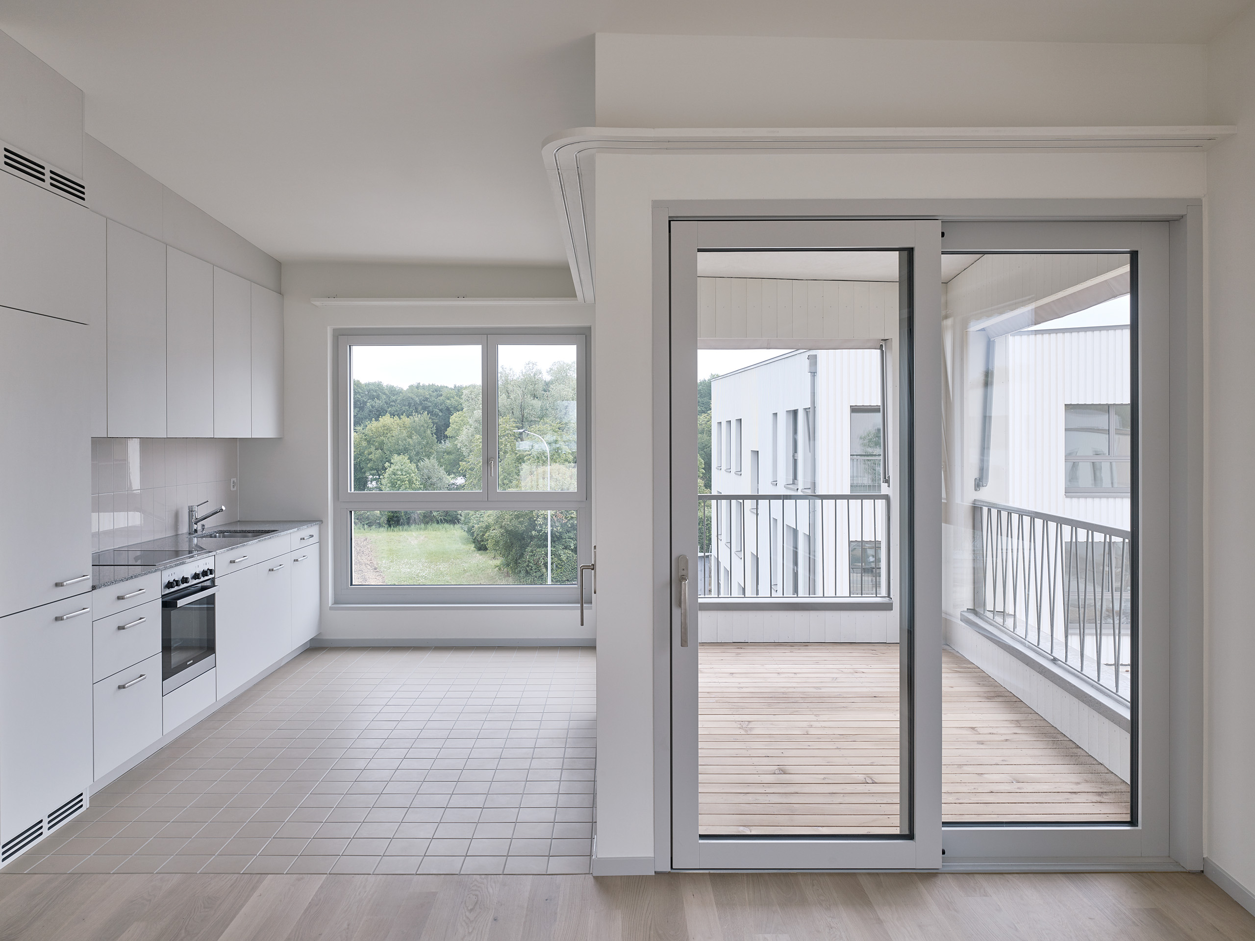 E18673 Alpa 076410 SCREEN